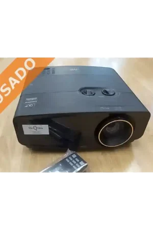 Directo De Fábrica JVC LX-UH1B (Usado) Proyector 4K Ultra Alta Definición. 2,000 lúmenes