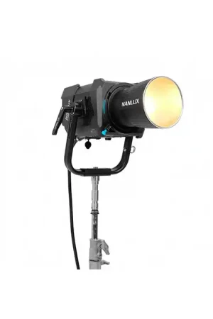 Novedad NANLUX EVOKE 900C Foco de luz Led contínua RGBLAC de 900W.