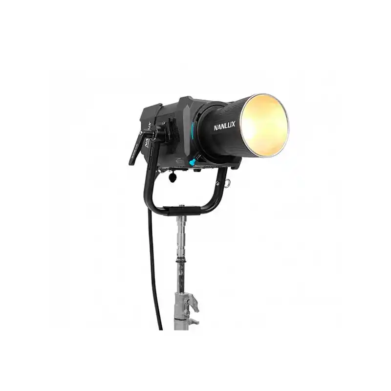 Novedad NANLUX EVOKE 900C Foco de luz Led contínua RGBLAC de 900W.